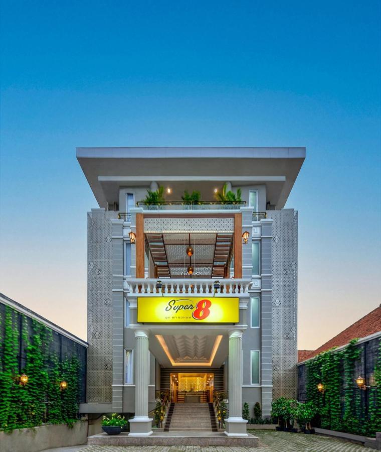 Super 8 By Wyndham Solo Ξενοδοχείο Εξωτερικό φωτογραφία