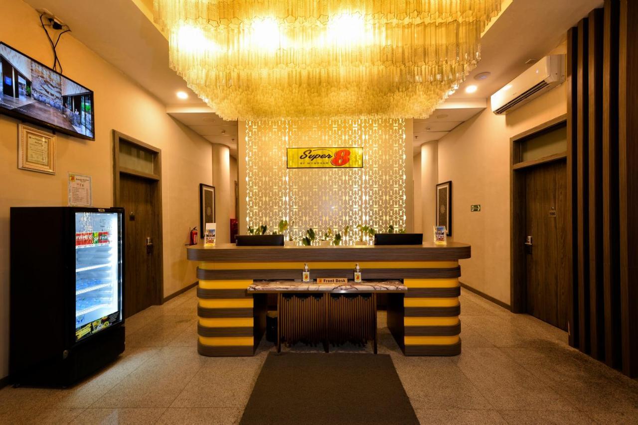 Super 8 By Wyndham Solo Ξενοδοχείο Εξωτερικό φωτογραφία